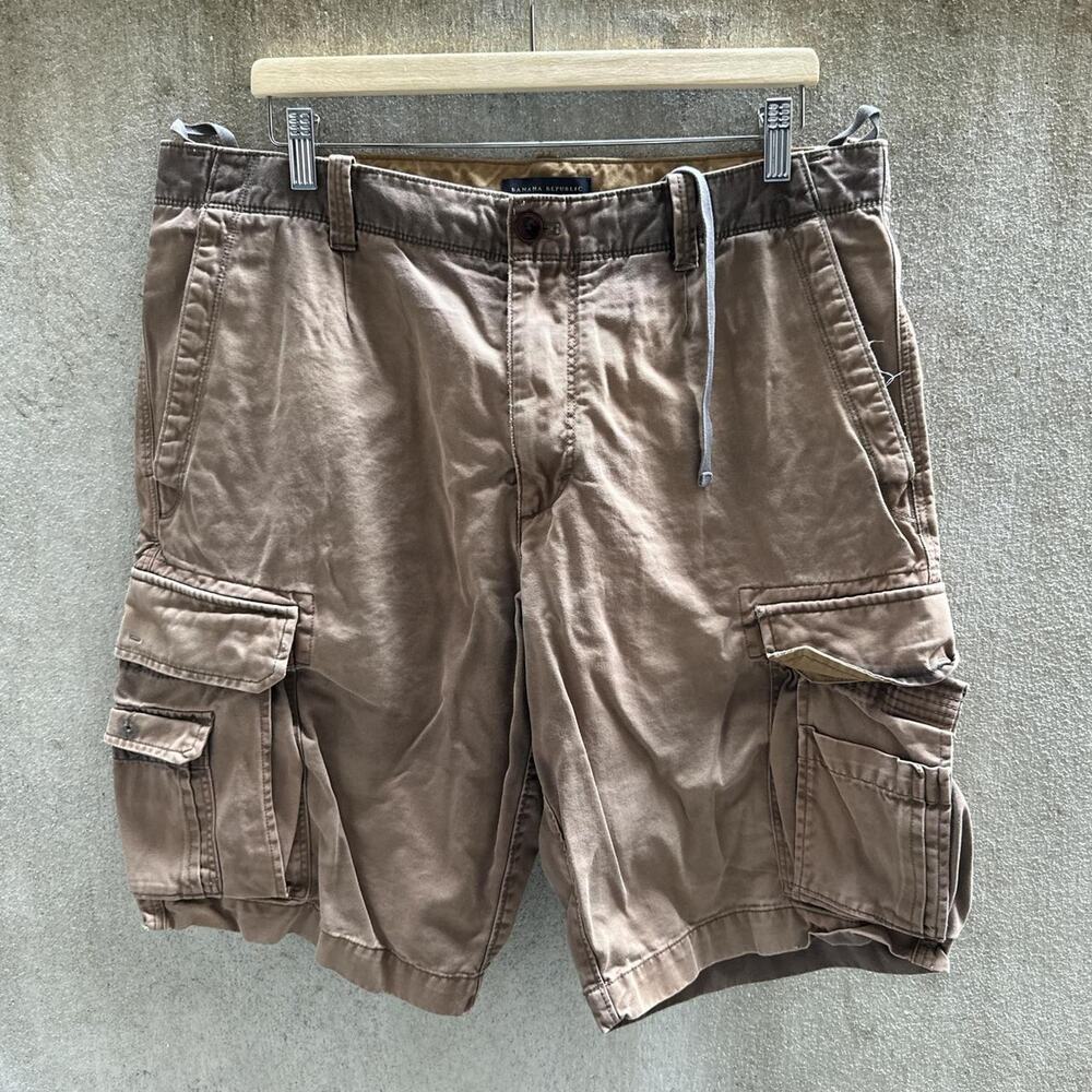 Banana Republic Shorts Mid Rise Cargo Relaxed Fit Brown Size 38/12